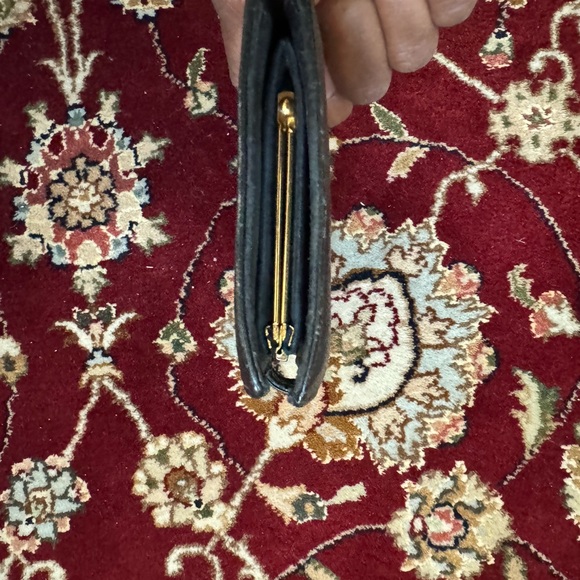 🍁SOLD🍁Chanel Caviar Wallet - Picture 5 of 10